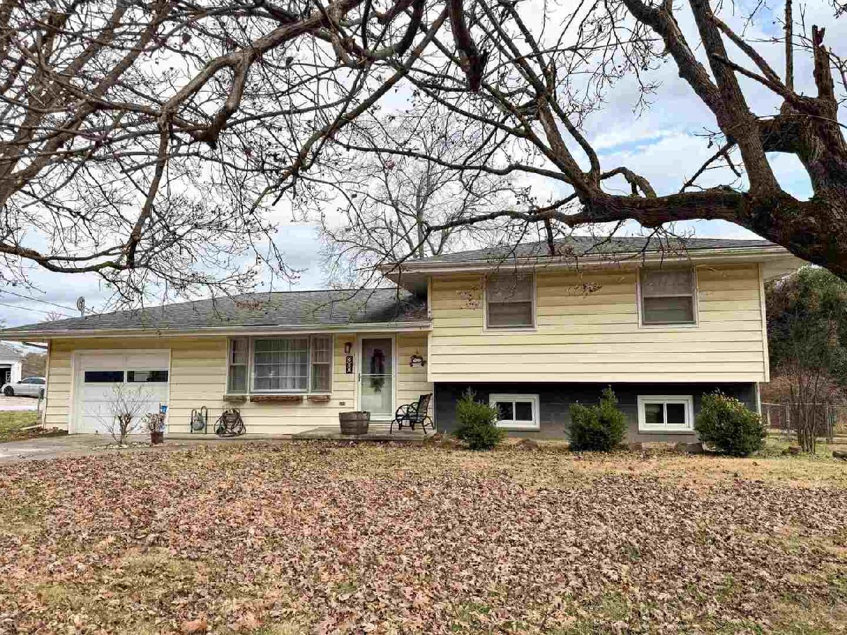  For Sale Jonesboro Illinois, 300 Williford Road