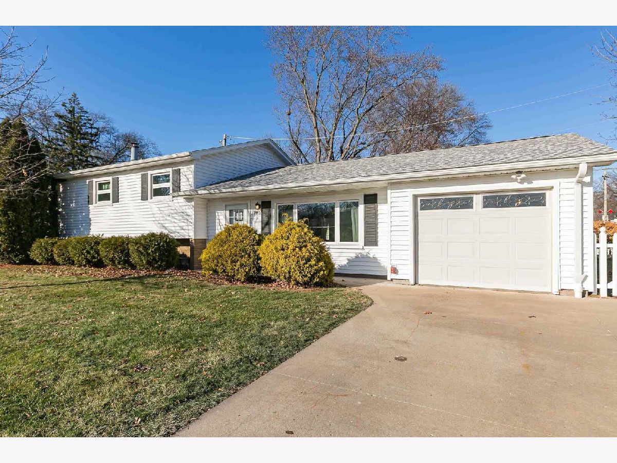  For Rent Bettendorf Iowa, 1705 Elmwood