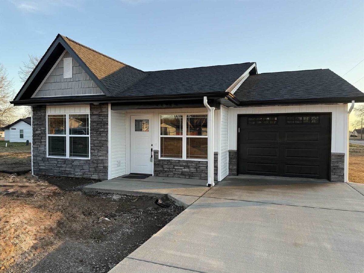  Sold Marion Illinois, 1501 C Russell