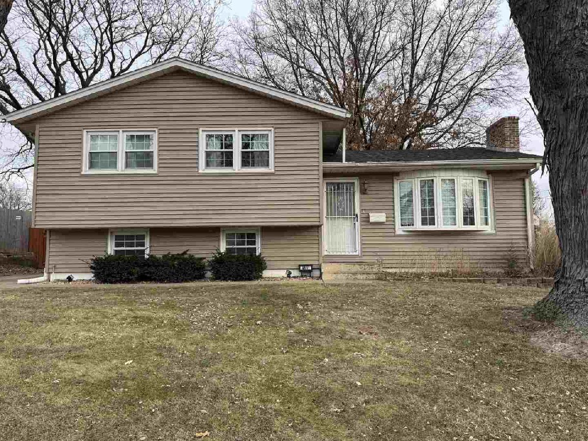  Rented Davenport Iowa, 4611 Scott