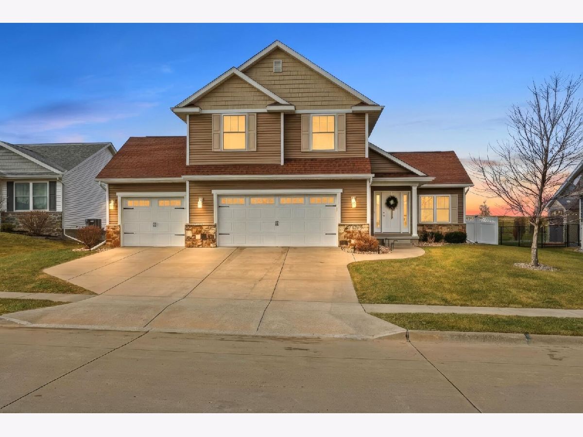  Sold Davenport Iowa, 6326 Lillie