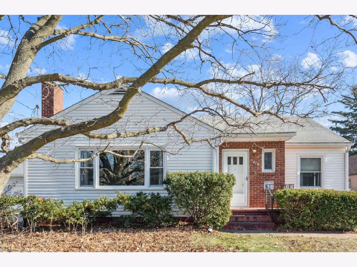  For Sale Geneseo Illinois, 414 Henry Street