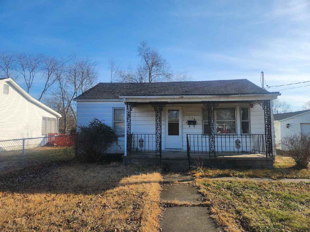  For Sale Duquoin Illinois, 310 Illinois Street