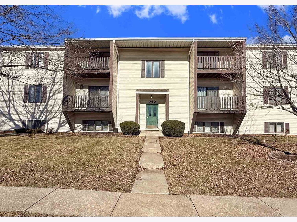  For Sale Eldridge Iowa, 760 Iowa St Street