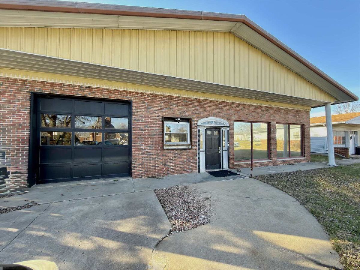  For Sale Altamont Illinois, 208 10th Street