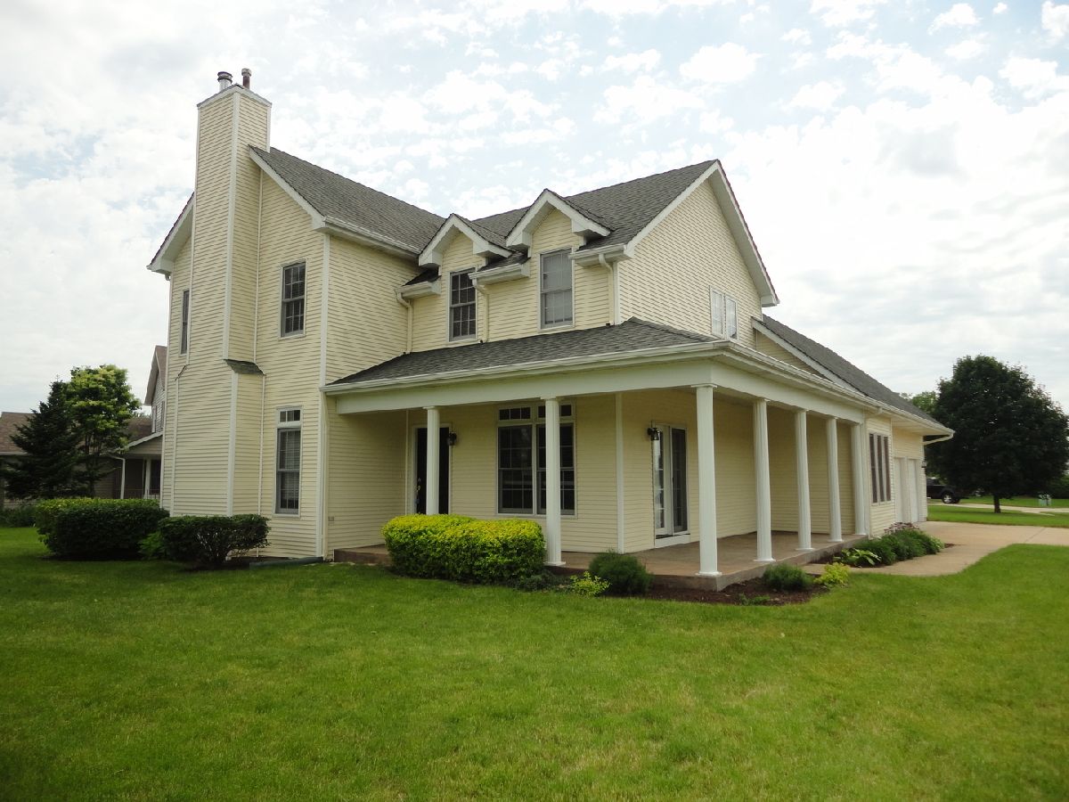 Homes Rented Blackberry Creek Yorkville Illinois, 517 Cheshire