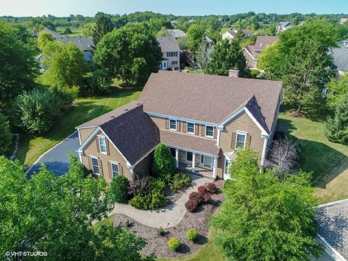 Homes Sold Beacon Hill Kildeer Illinois, 21345 Williamsburg