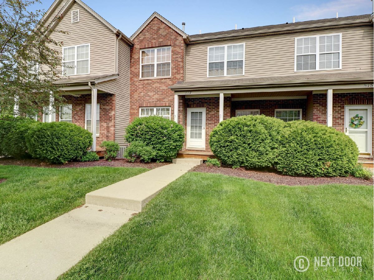 Townhomes & Condos Rented Stonegate Of Heron Creek Sycamore Illinois, 517 Stonegate