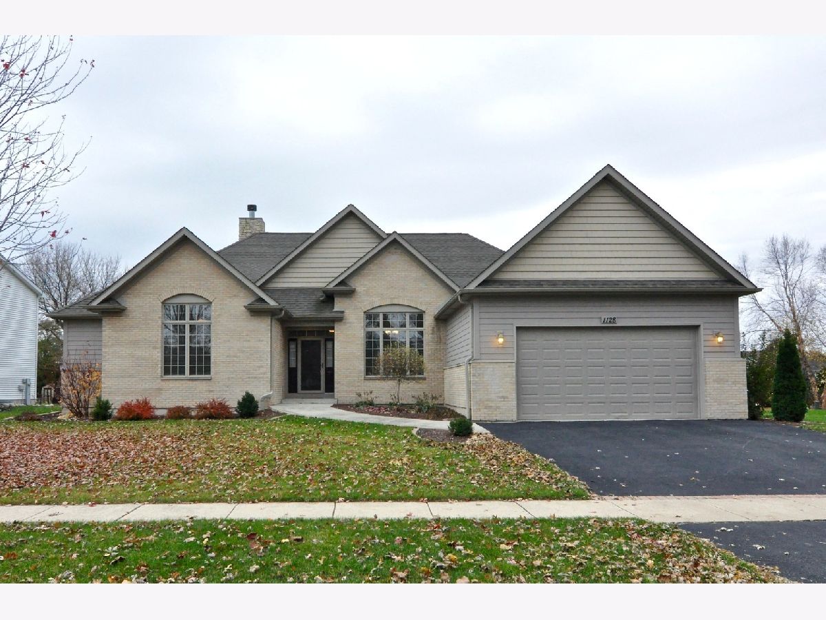 Homes Sold Windfield Meadows Sycamore Illinois, 1128 Freed