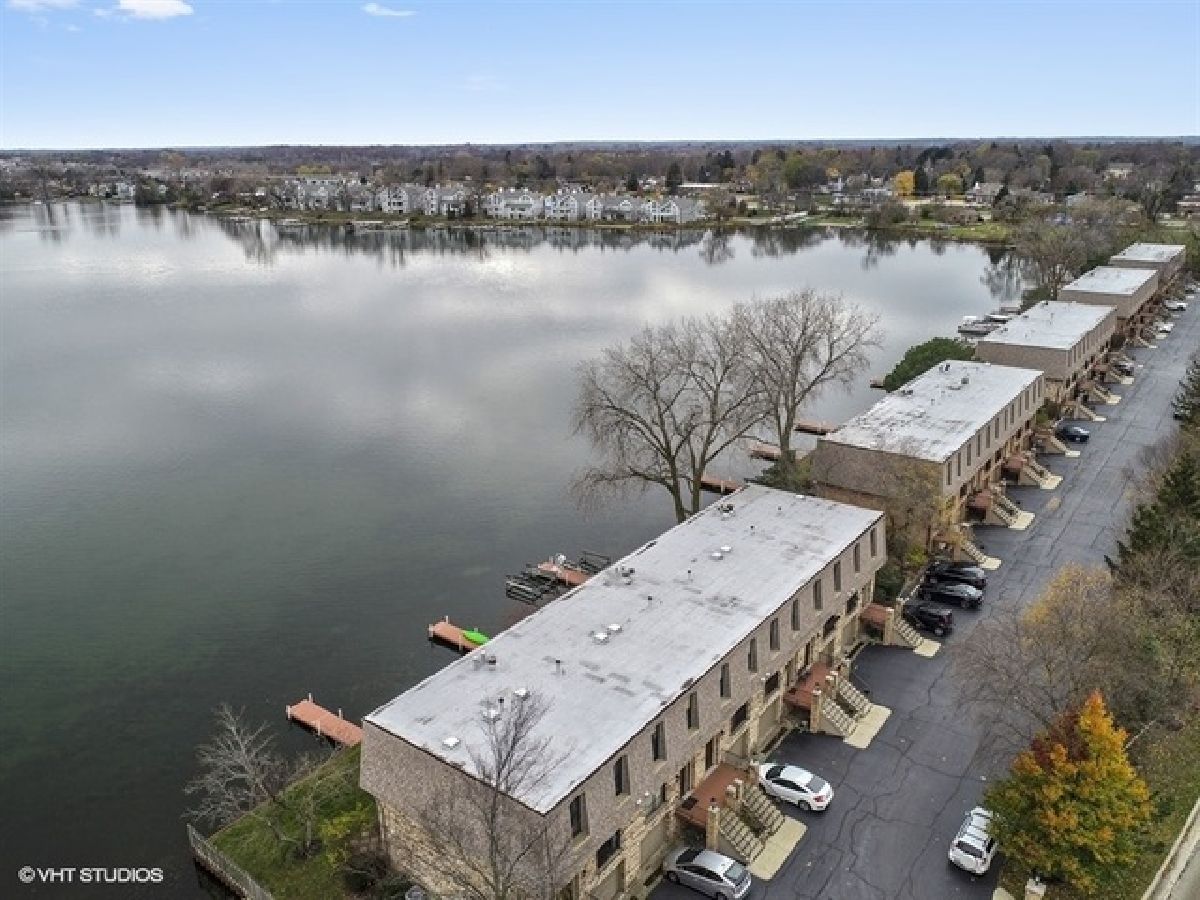 Condos & Townhomes Sold Bayshore Village Lake Zurich Illinois, 721 Old Rand