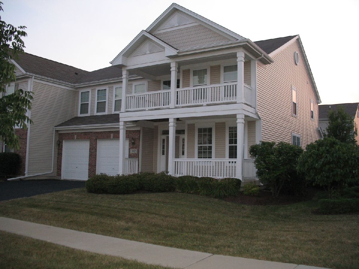 Townhomes Rented Fisher Farms Villas Geneva Illinois, 382 Nelson