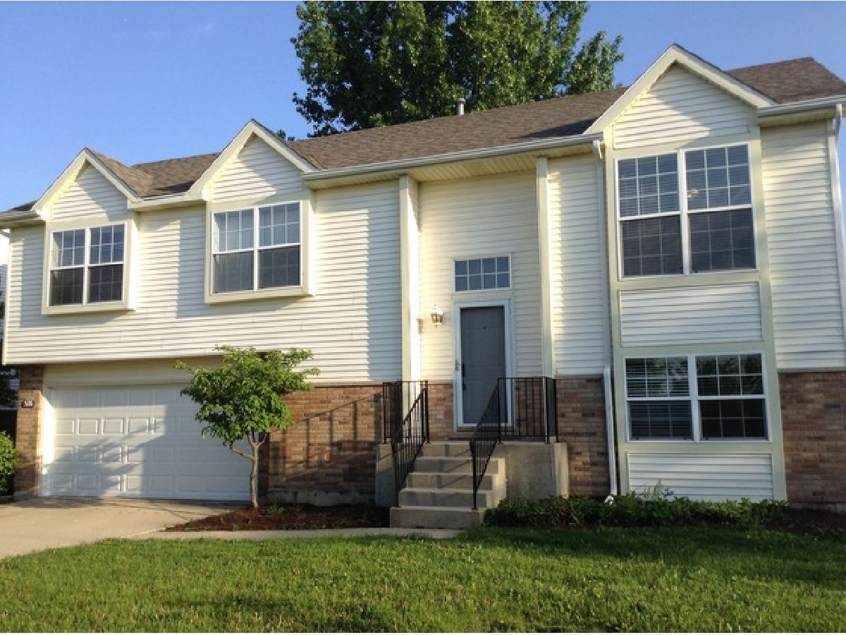 Homes Rented Riverbrook Estates Plainfield Illinois, 5216 Riviera