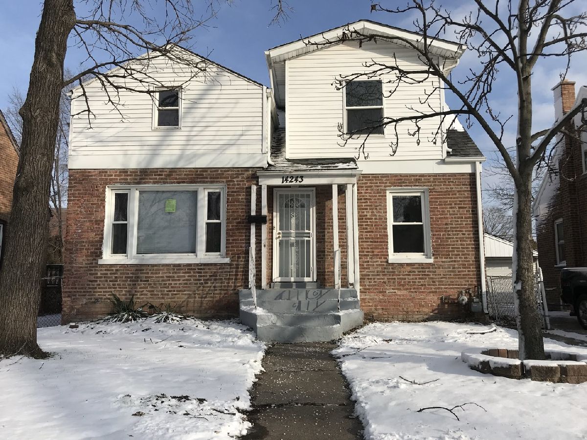 Homes Rented Ivanhoe Dolton Illinois, 14243 Calumet