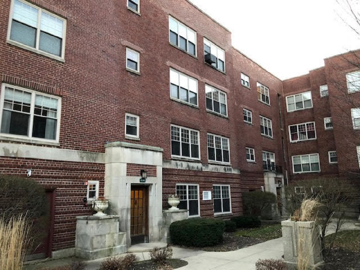 Condominiums Rented Hampton Park Condos Evanston Illinois, 2742 Hampton