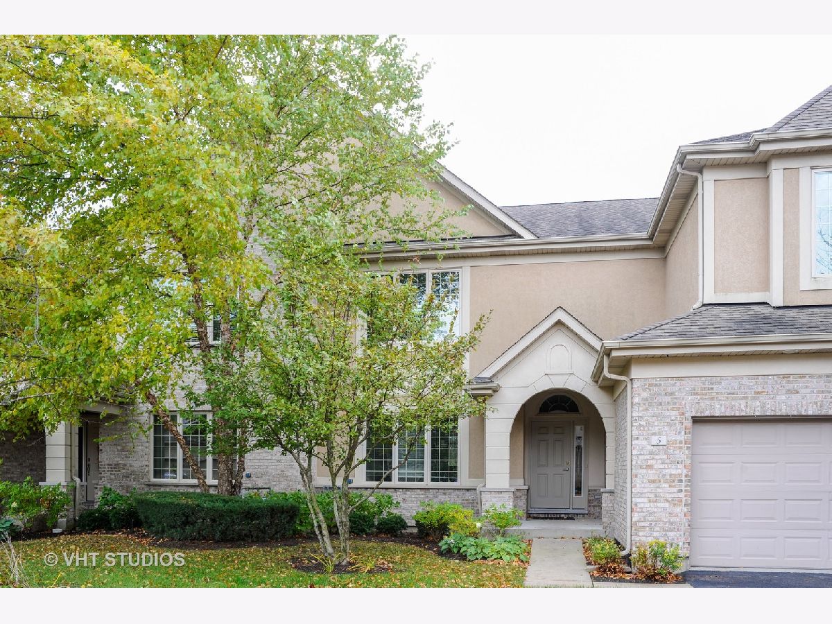 Townhomes Rented Beaconfield Lincolnshire Illinois, 5 Beaconsfield