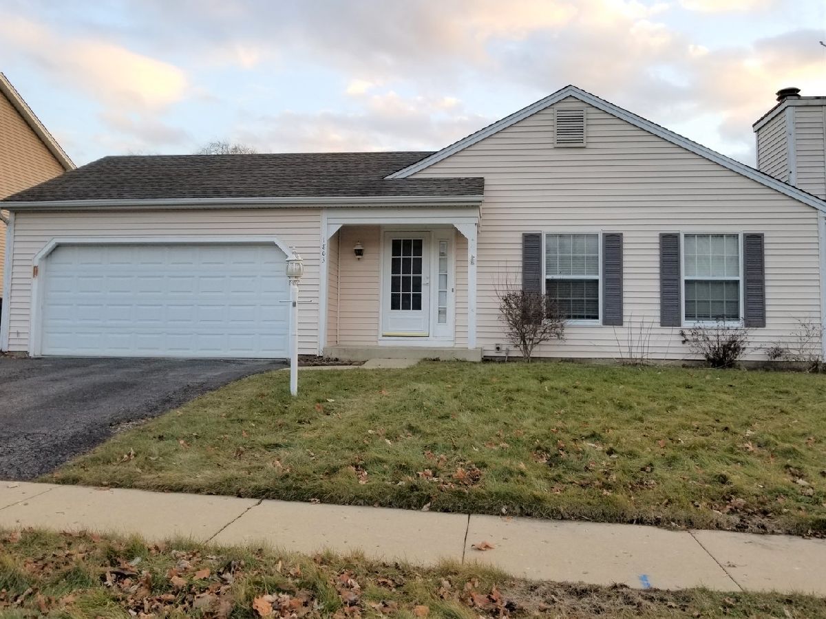 Homes Rented Cambridge East St Charles Illinois, 1803 Jeanette