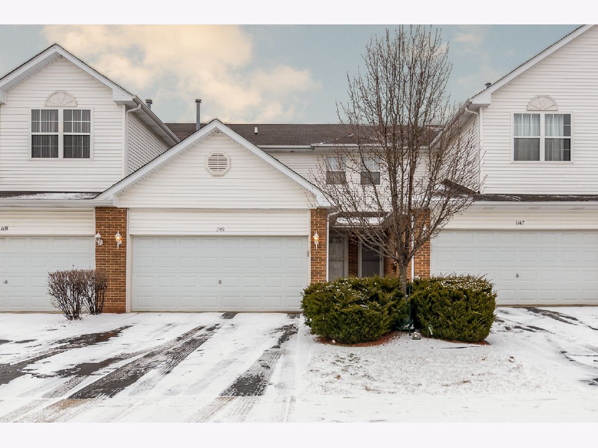 Townhomes & Condos & Homes Sold Greenbriar Glendale Heights Illinois, 1149 Coventry