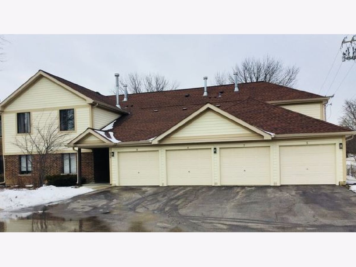 Condos & Townhomes Rented Kingsbrooke Palatine Illinois, 930 Tower