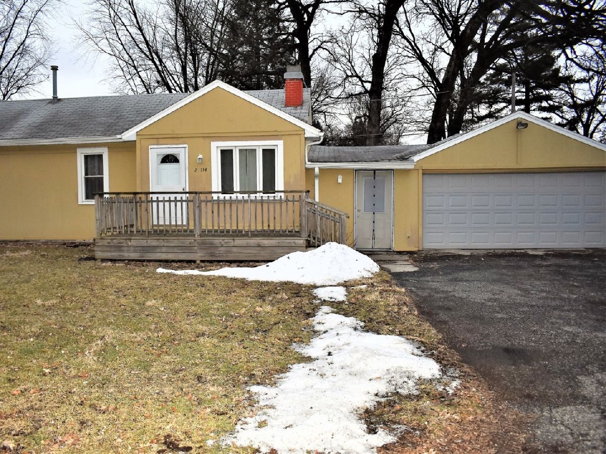 Homes & Condos & Townhomes Rented Lily Cache Plainfield Illinois, 23114 Lee