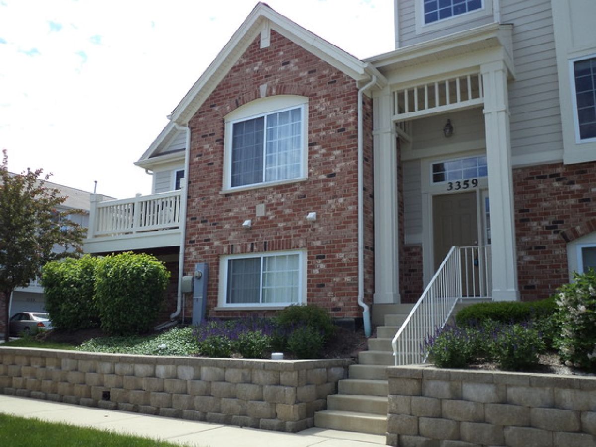 Townhomes & Condos Rented West Ridge Elgin Illinois, 3359 Cameron