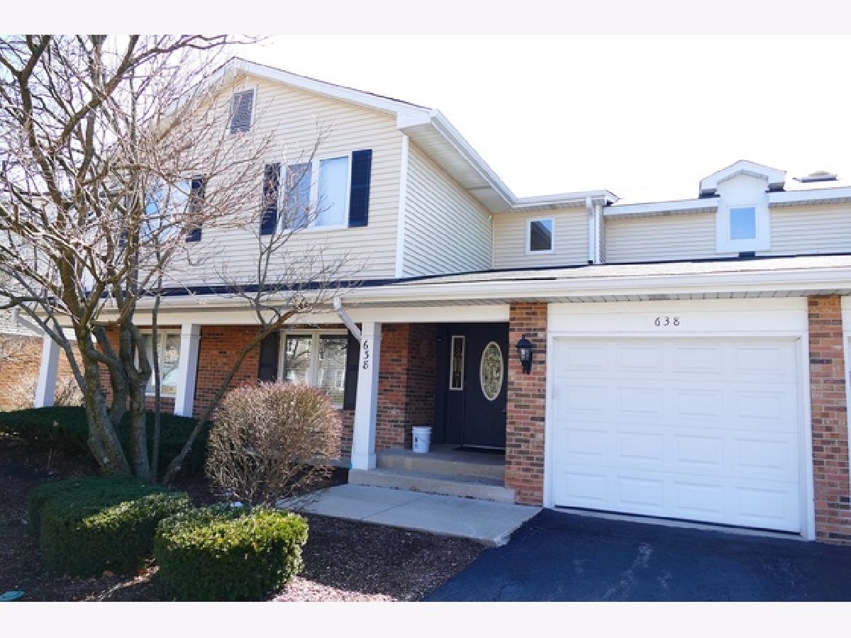 Homes & Condos & Townhomes Rented Creekside Naperville Illinois, 638 Zaininger