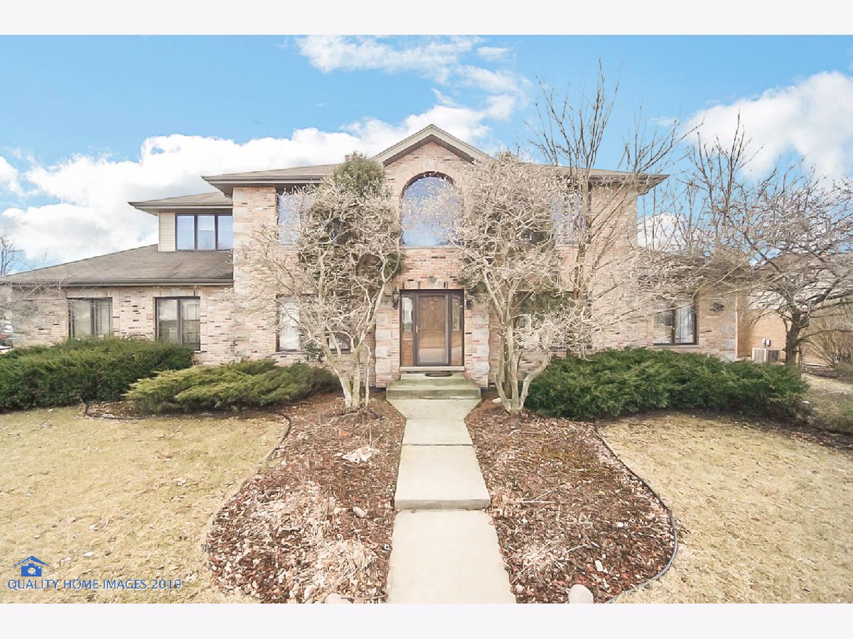 Homes Sold Barrington Square Mokena Illinois, 10651 Revere