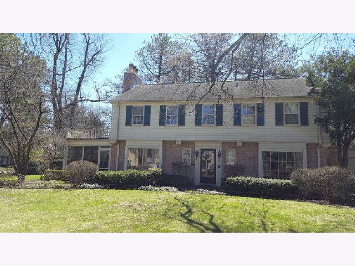 Homes & Condominiums Rented Indian Hill Estates Wilmette Illinois, 2929 Indianwood