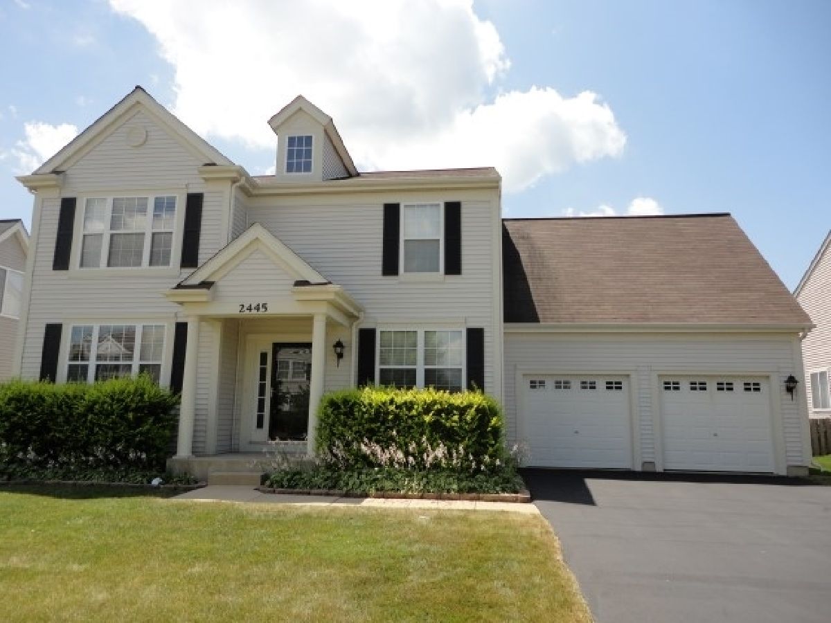 Townhomes & Homes Rented Montgomery Crossings Montgomery Illinois, 2445 Geneva