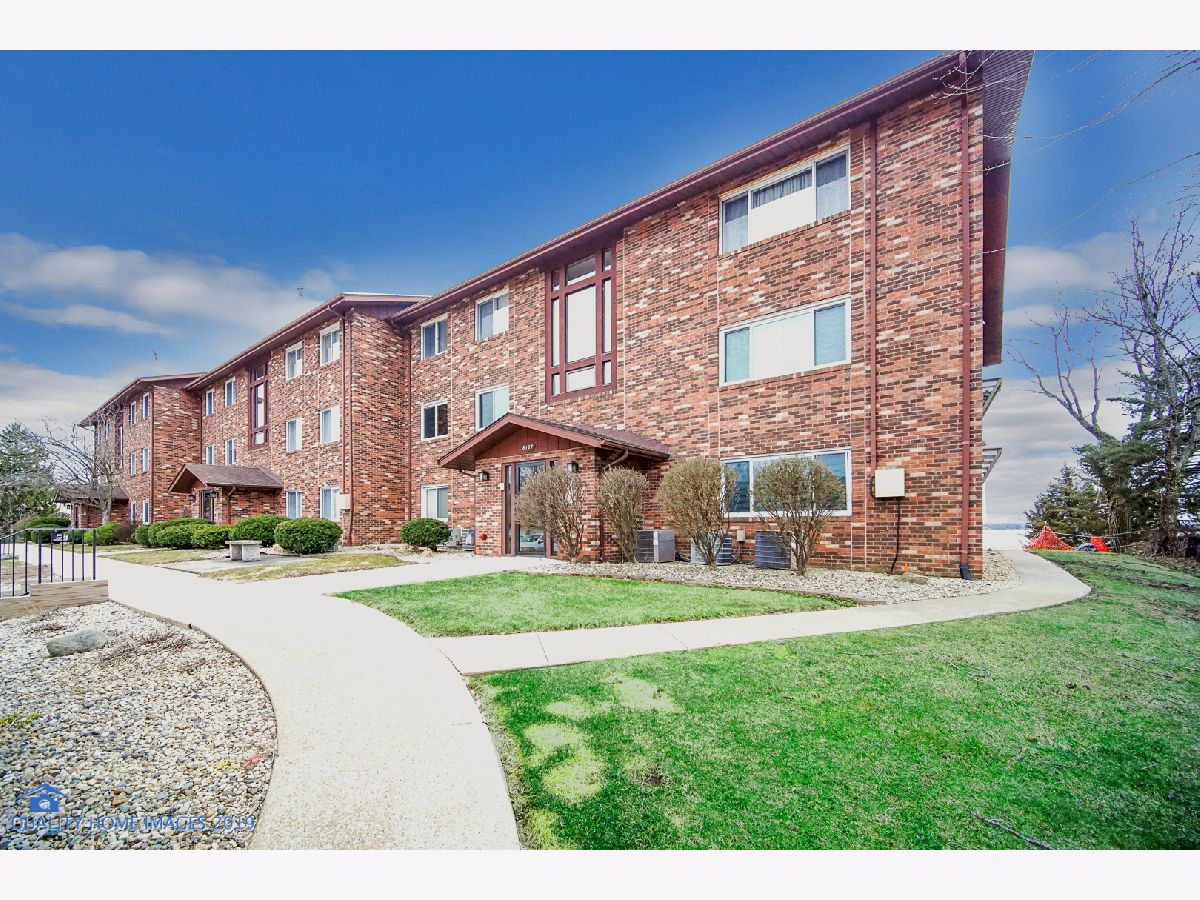 Condos & Townhomes Sold Waters Edge Condo Cedar Lake Indiana, 8127 Lake Shore