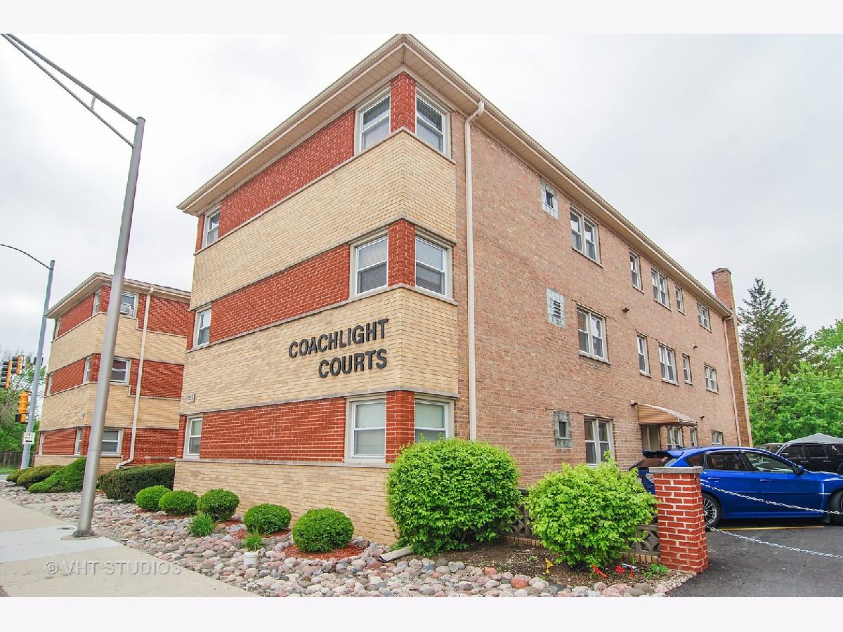 Condominiums Sold Coachlight Condos Forest Park Illinois, 1539 Harlem