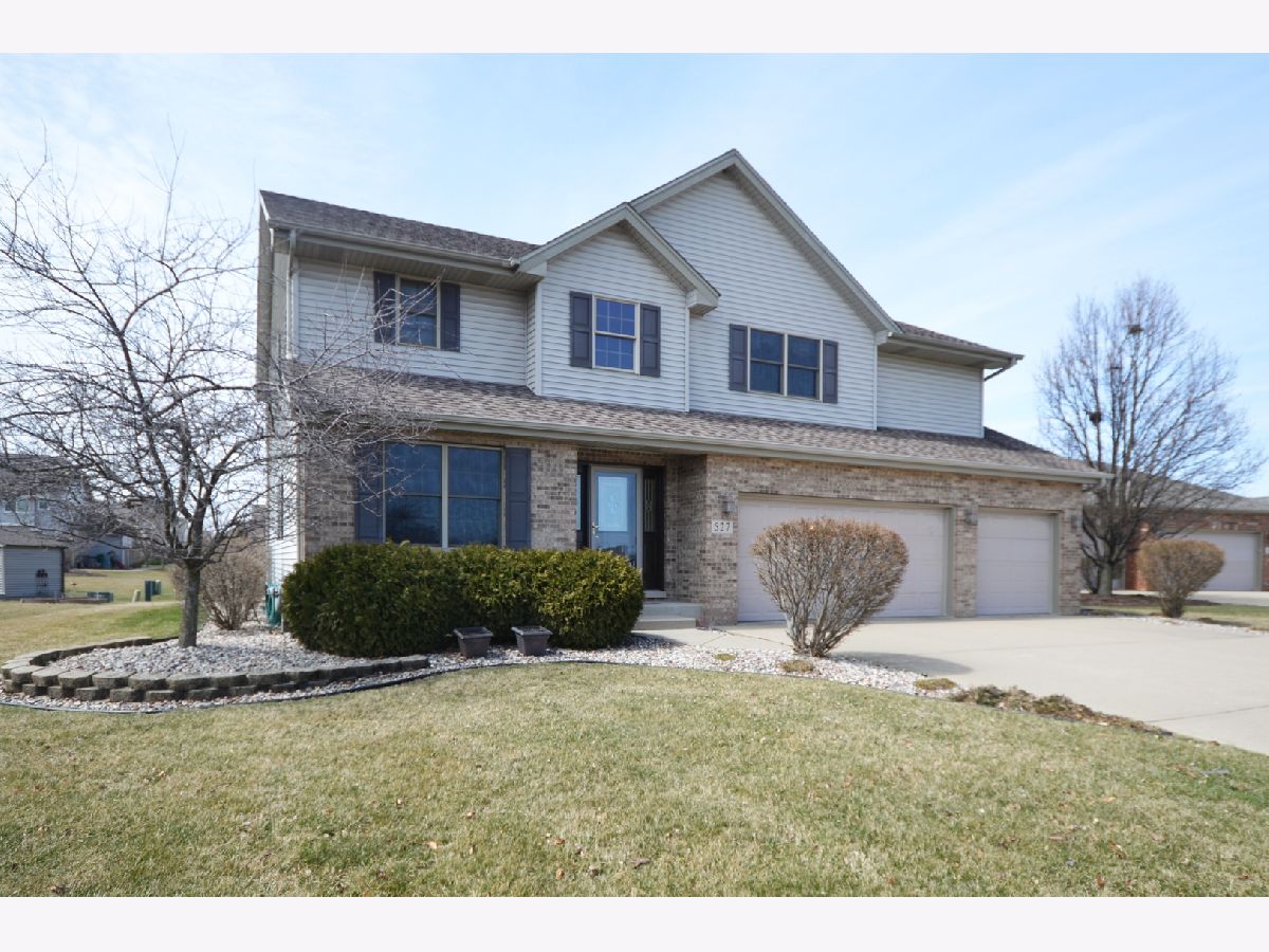 Homes Sold Rollingwood Shorewood Illinois, 527 Raven