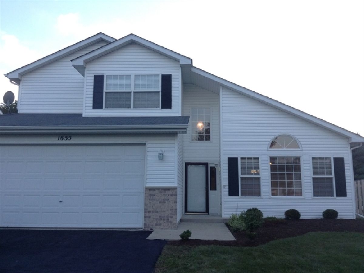 Homes Rented Sunset Ridge East Plainfield Illinois, 1655 Quinn
