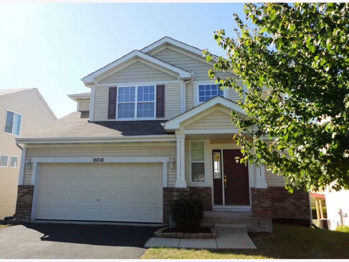 Townhomes & Homes Rented Remington Lakes Crest Hill Illinois, 16016 Tahoe