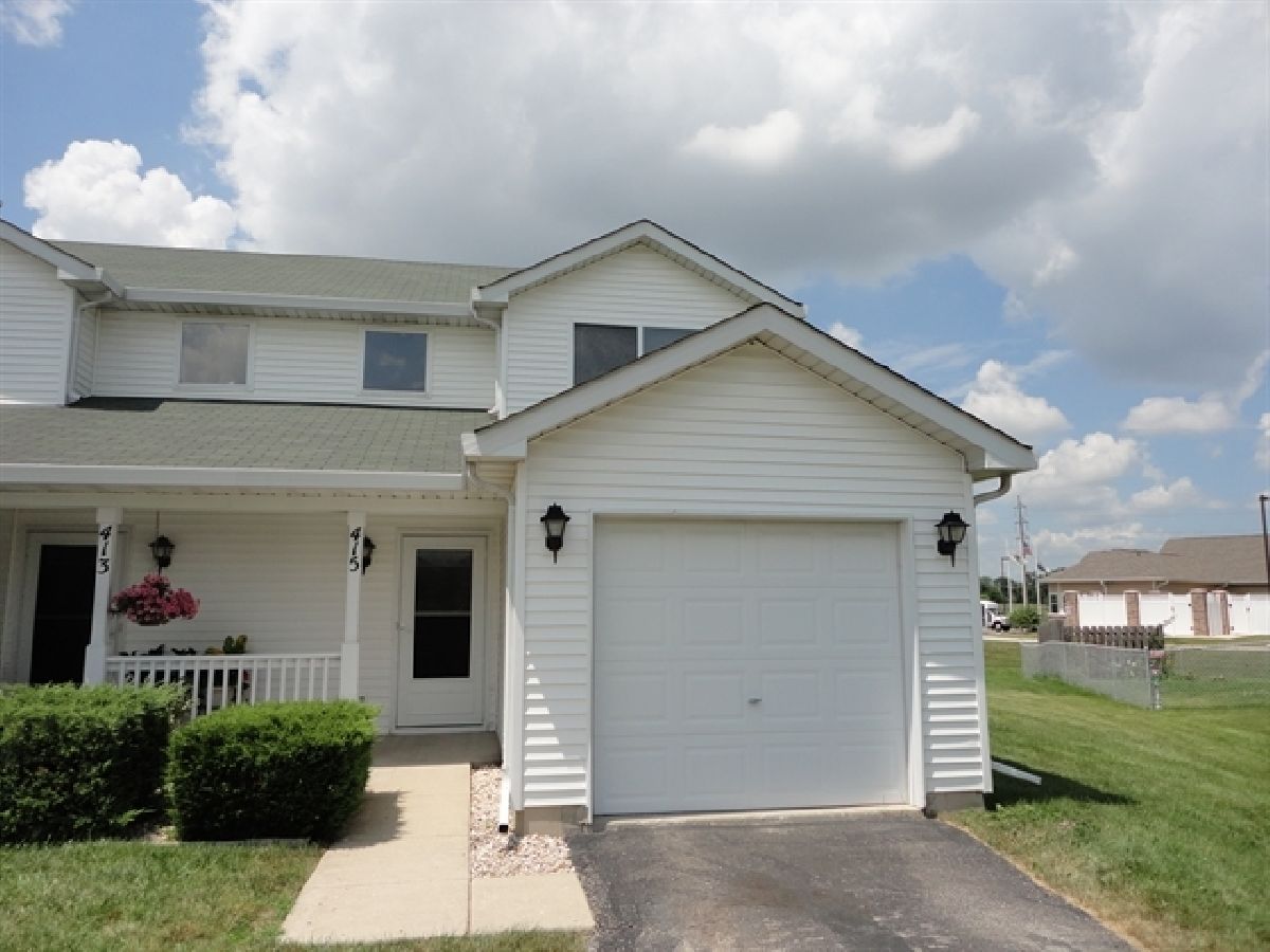 Homes & Townhomes Rented Heritage Of Oswego Oswego Illinois, 415 Richmond