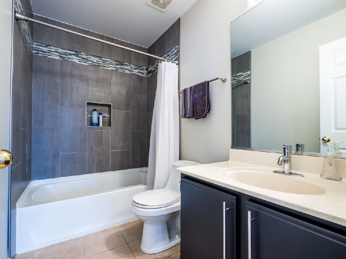 377 Woodview Circle, Elgin, Illinois 60120 MLS 10346786 WinterCohen