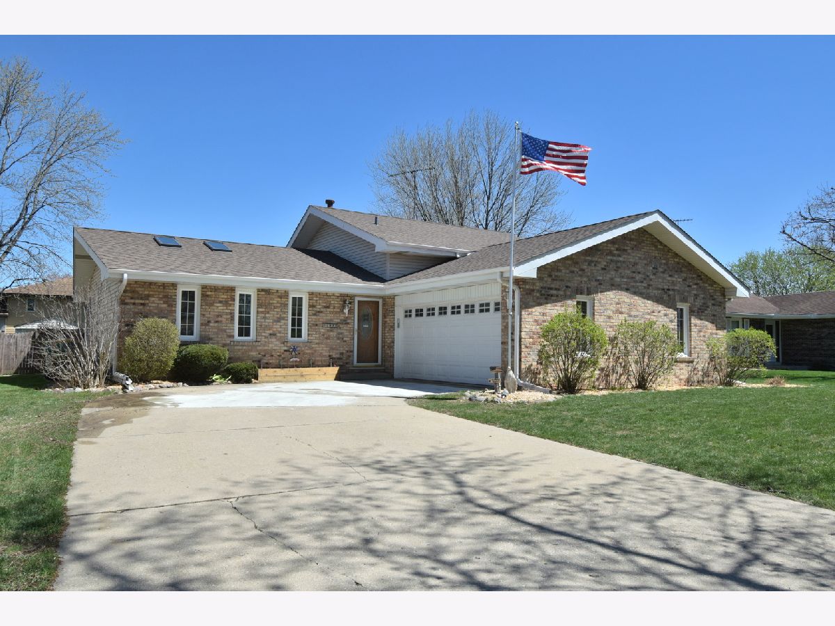 Homes Sold Fountaindale Joliet Illinois, 648 Cassie