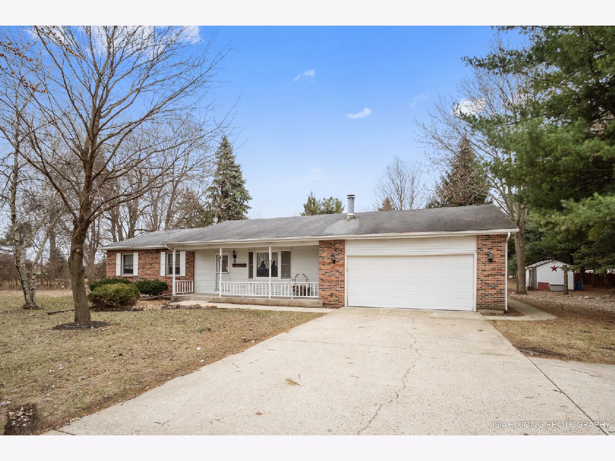  Rented Bristol Illinois, 7392 Galena