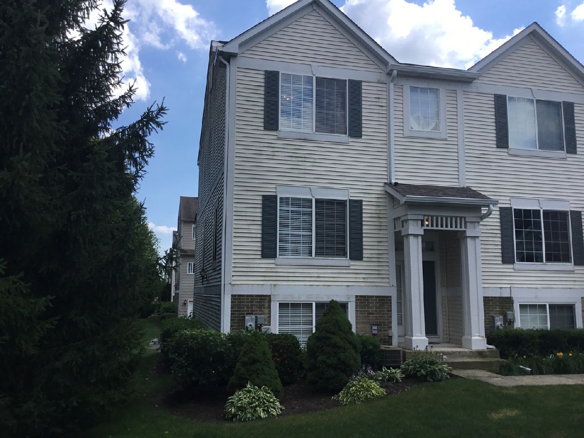 Townhomes Rented The Enclave Bolingbrook Illinois, 148 Enclave