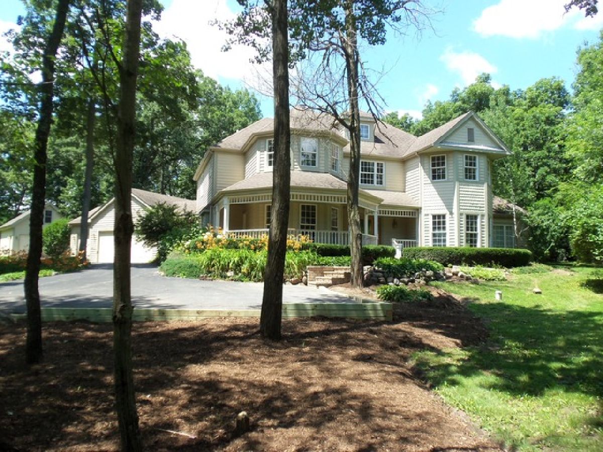 Homes Rented Woodland Springs Woodstock Illinois, 9804 Autumn