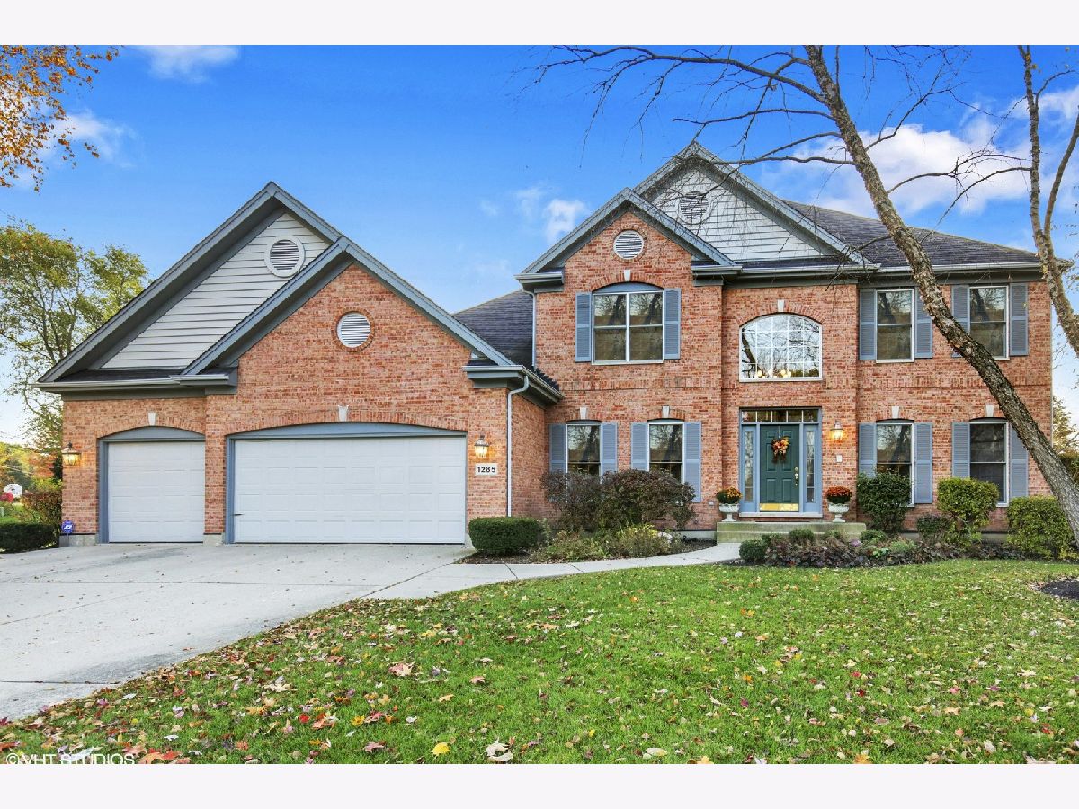 Homes Rented Lakeside Estates Palatine Illinois, 1285 Shoreside