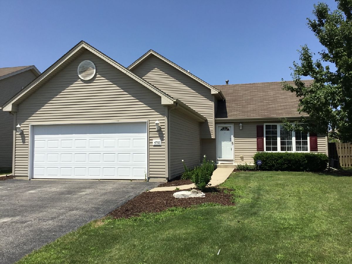 Homes Rented Country Meadows Monee Illinois, 4702 Iris