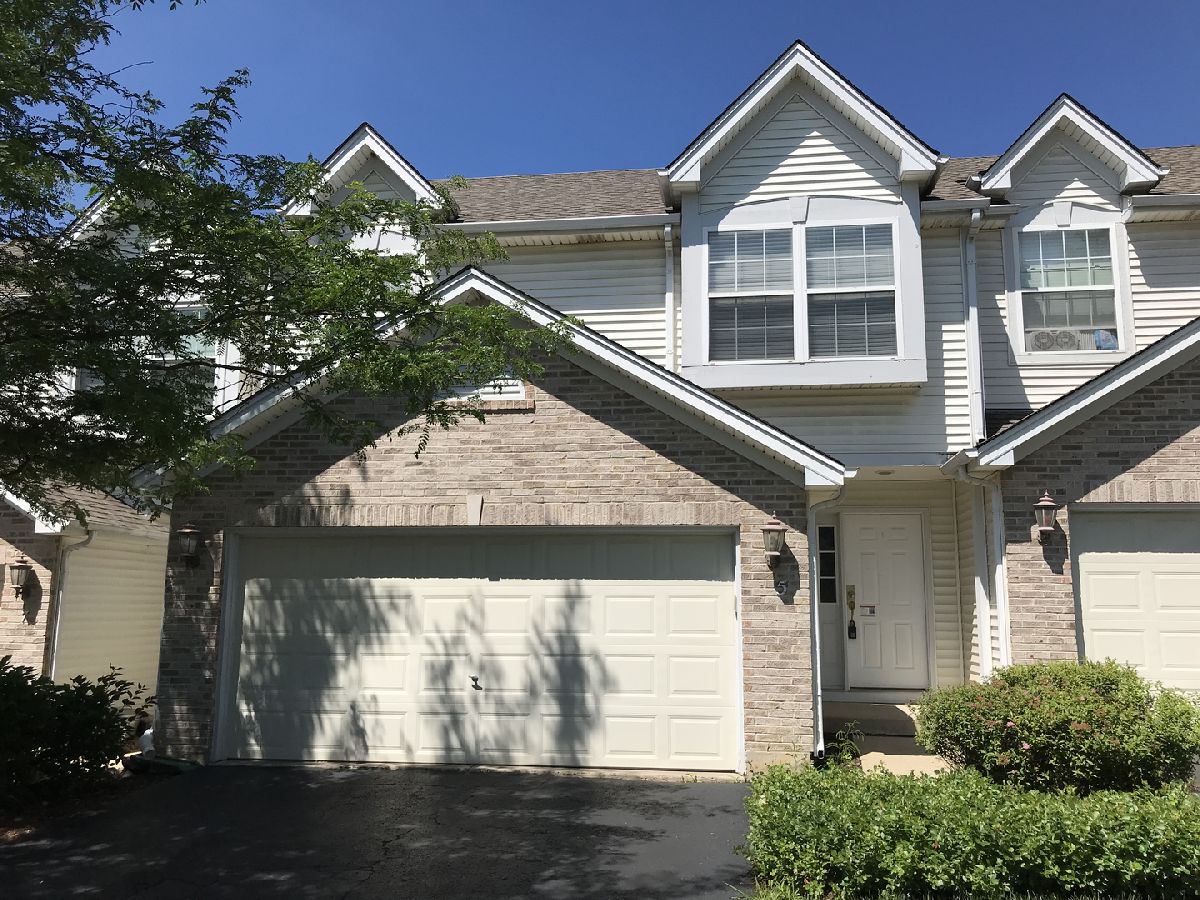 Townhomes Rented Windstone Crossing Lake In The Hills Illinois, 5 Sierra