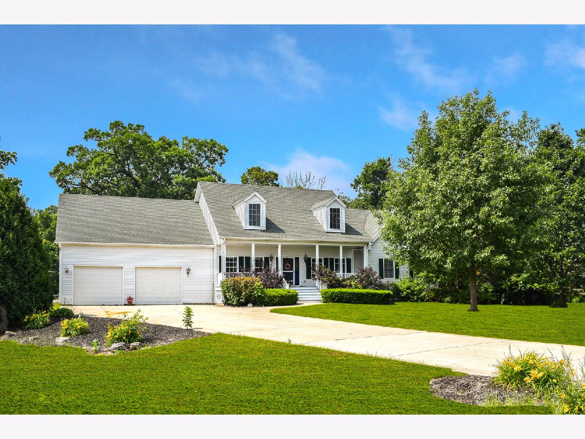 Homes Sold Hartz Hollow Hinckley Illinois, 14981 Chais
