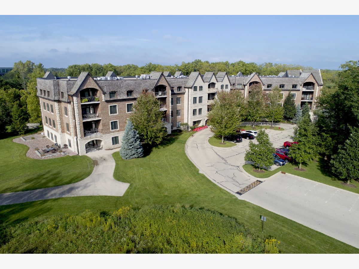 Condominiums Rented Amberley Woods Lake Forest Illinois, 1800 Amberley
