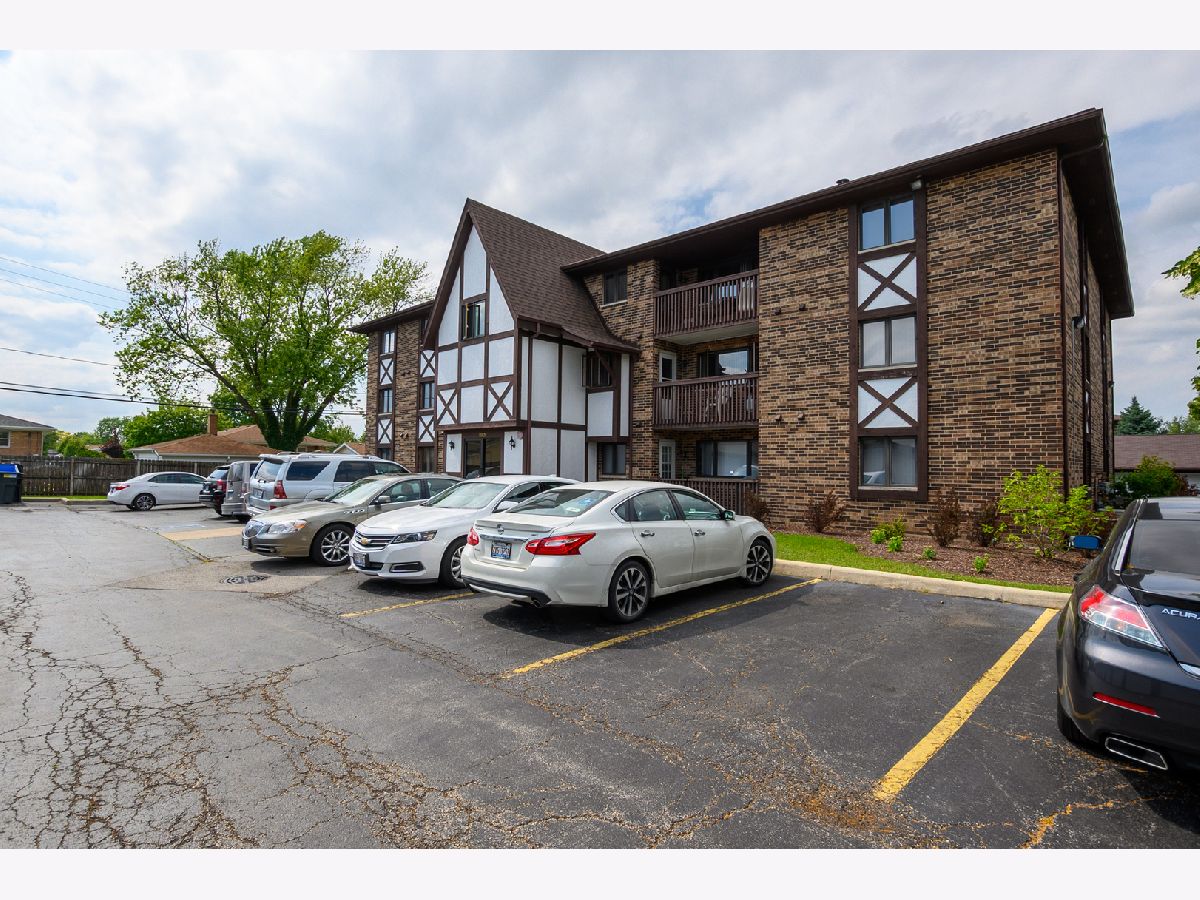 Condominiums Sold Claridge Condos Chicago Ridge Illinois, 10636 Ridgeland