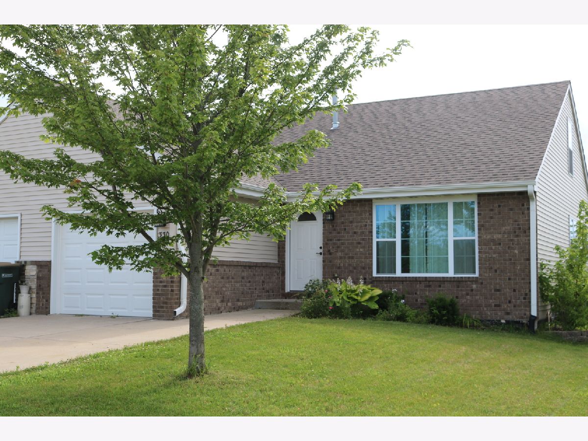 Homes & Condos & Townhomes Sold Sterling Estates Diamond Illinois, 330 Will