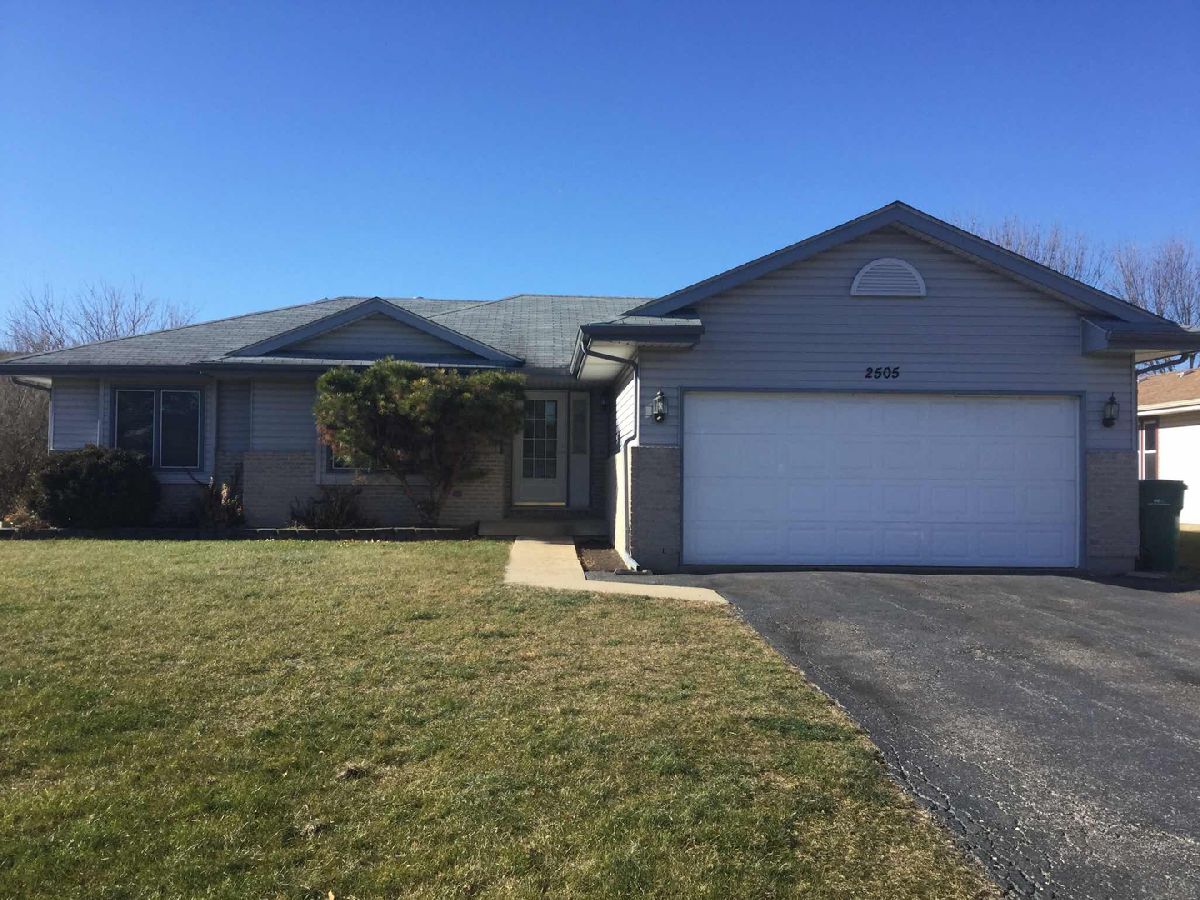 Homes Rented Mayfair Plainfield Illinois, 2505 Labrecque