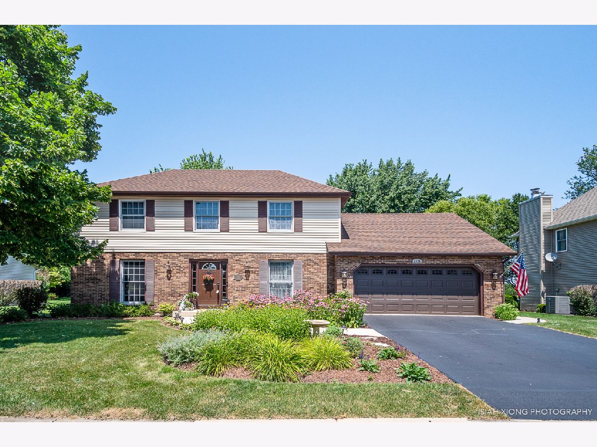 Homes Sold Lakeside Sans Souci Aurora Illinois, 2425 Coach And Surrey