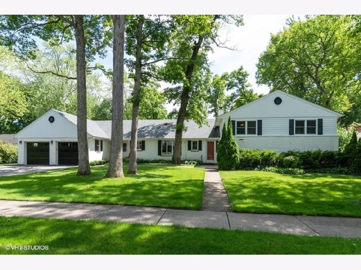 Homes Rented Northmoor Lake Forest Illinois, 825 Highview