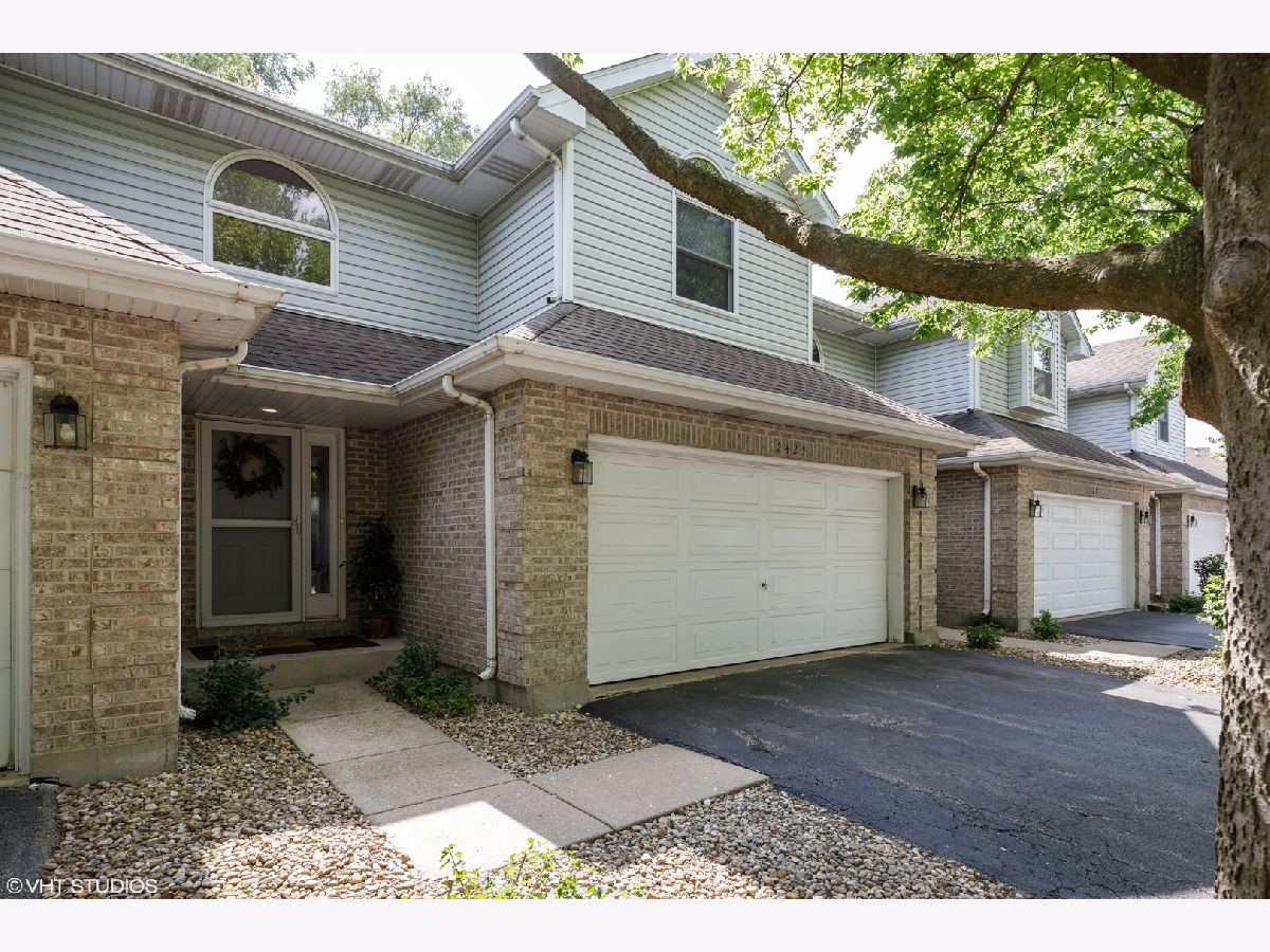 Townhomes Sold Crestbrooke Crest Hill Illinois, 2425 Morning Glory